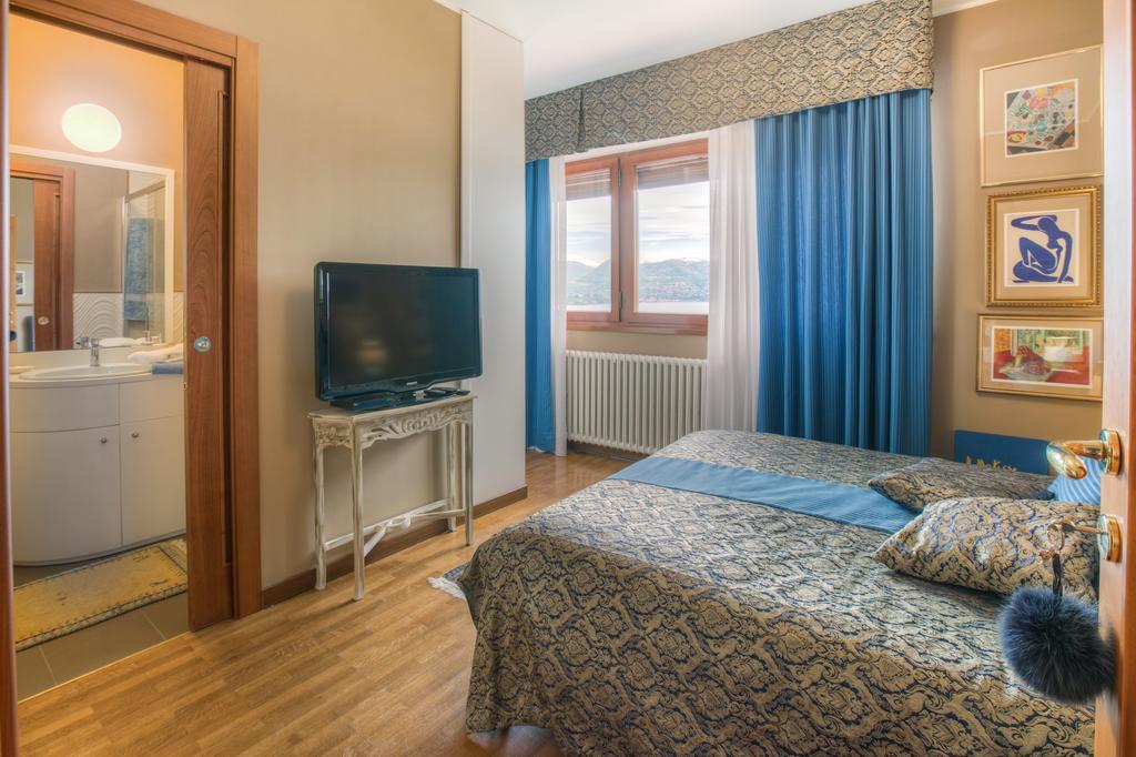 La Volpe Dorata Bed & Breakfast Stresa Bagian luar foto