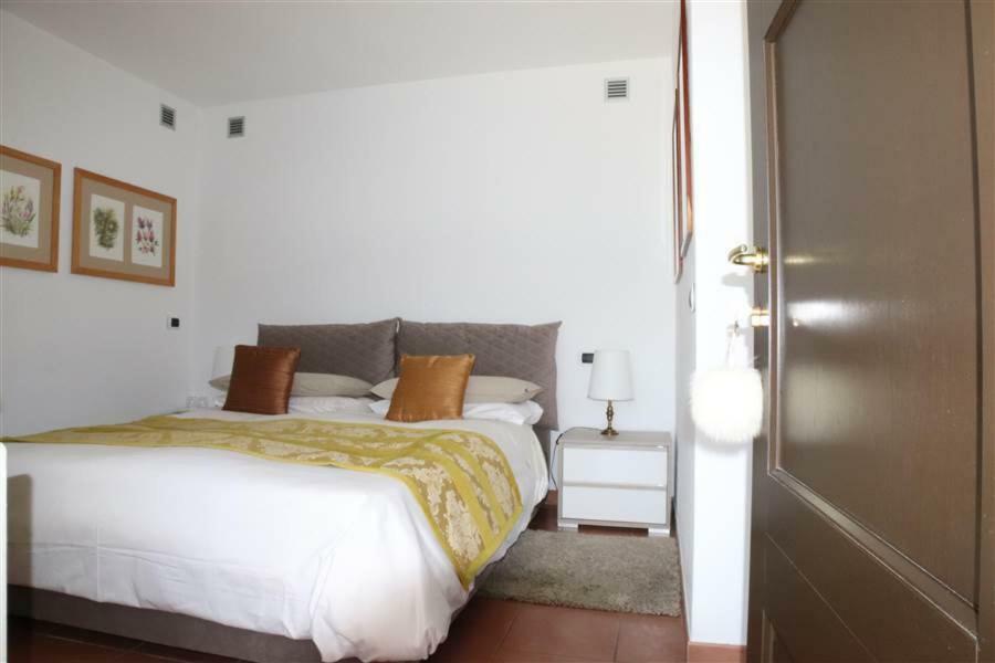 La Volpe Dorata Bed & Breakfast Stresa Bagian luar foto